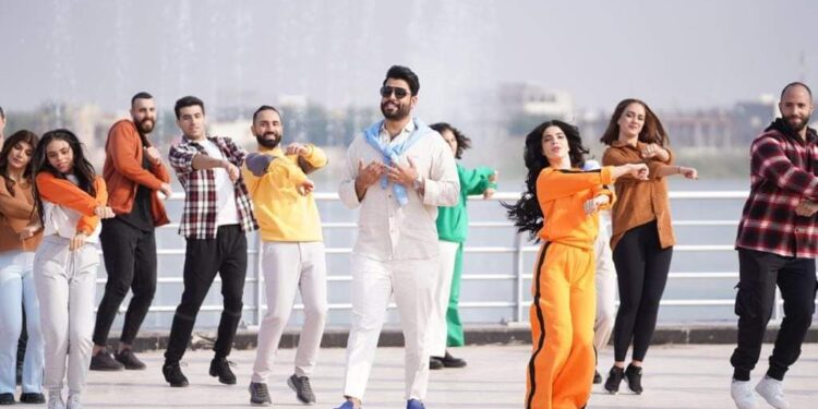 محمود التركي يعرض “الدنيا بصرة” في استقبال زوار “خليجي 25”