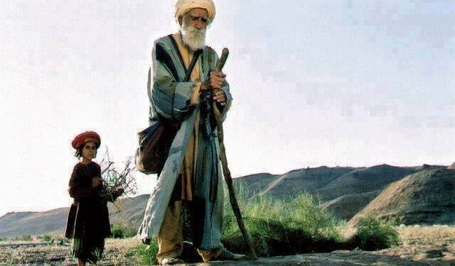 قد زاد عجبي في التأملِ والنَظَر