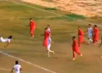 المنصورة يلحق بدكرنس الهزيمة الأولى