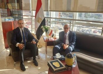 محافظ بورسعيد يتابع سير ومستجدات المنظومة الصحية بمحافظة بورسعيد