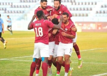 المقاولون تعبر الحدود بإثارة كبيرة.. وسيراميكا يفترس الفلاحين