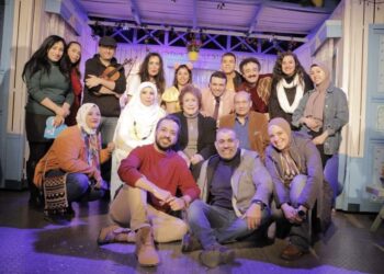 كيوبيد الحب يجذب رموز المسرح والنقد الفني في مصر