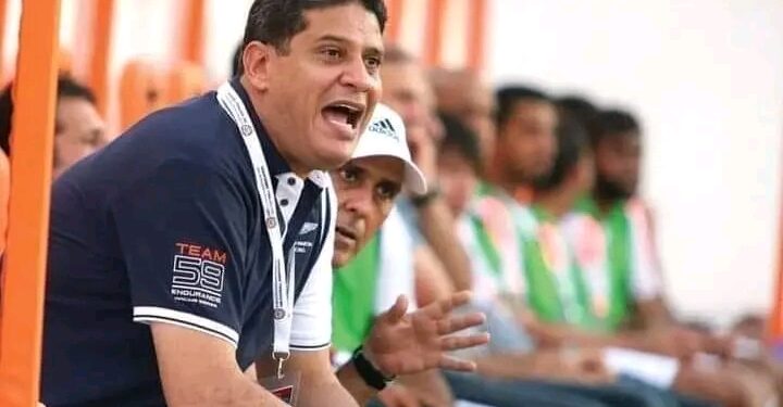 أيمن الرمادي يحرج منظومة كرة القدم في مصر