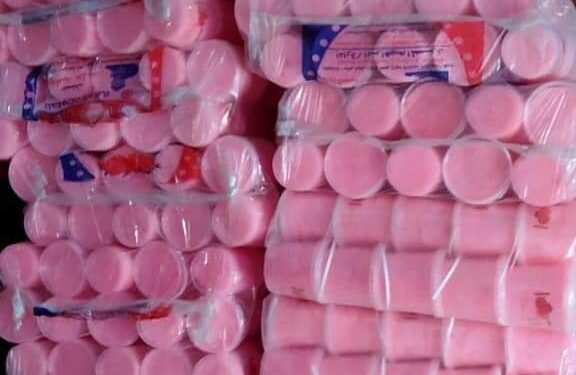 ضبط 38120 عبوة و 5 أطنان مواد غذائية غير صالحة للاستهلاك الآدمي بالغربية