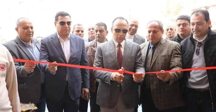 نائب المحافظ يفتتح عدداً من معارض “أهلا رمضان” بـ3 مراكز شمال المحافظة وقرية “المعصرة بمركز ملوي بأسعار مخفضة