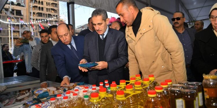 محافظ الغربية يفتتح معرض أهلا رمضان بطنطا