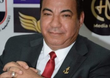 اختار الإجابة الصحيحة ….  المرأة التي تكثر طلب الطلاق من زوجها