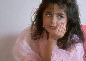 فريدة تقص شعرها