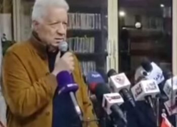 مرتضي منصور  يسئ للخطيب ويتوعد كهربا