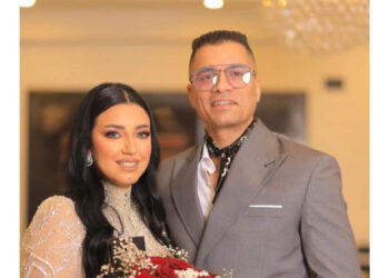 عروسه من خارج الوسط الفني لحسن شاكوش