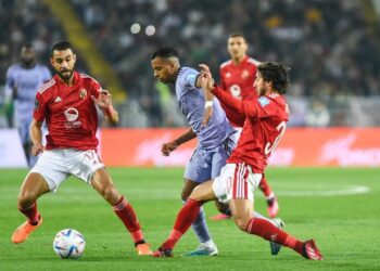 بأخطائه الدفاعية أمام ريال مدريد هل يحتفظ الاهلي بالمركز الثالث