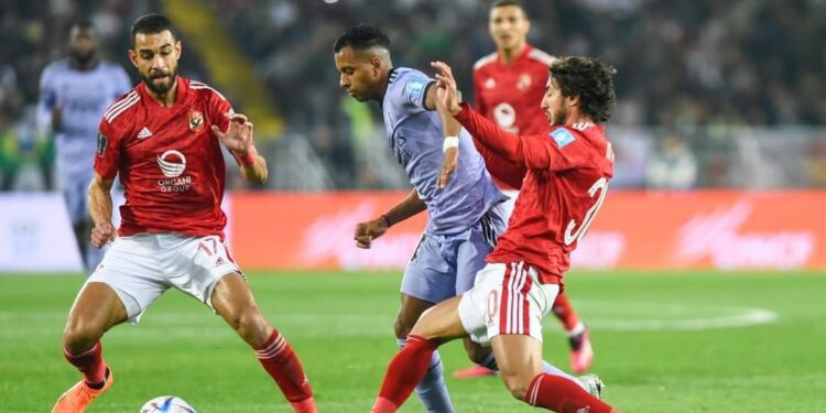 بأخطائه الدفاعية أمام ريال مدريد هل يحتفظ الاهلي بالمركز الثالث