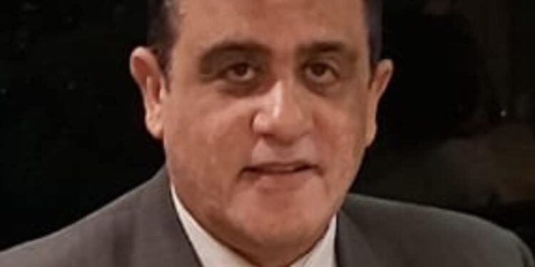 وَاخْفِضْ جَنَاحَكَ لِلْمُؤْمِنِينَ