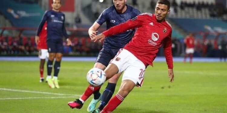 الأهلي يفتتح المونديال بدرس مجاني لـ «مدرسة الفيزياء»