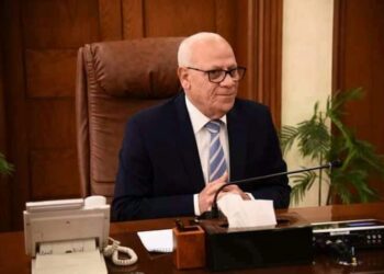 محافظ بورسعيد يصدق على صرف بدل المنطقة الحرة للعاملين بالجهات و المؤسسات الحكومية بإجمالي أكثر من ستة ملايين جنيها بدءا من غدا الأثنين