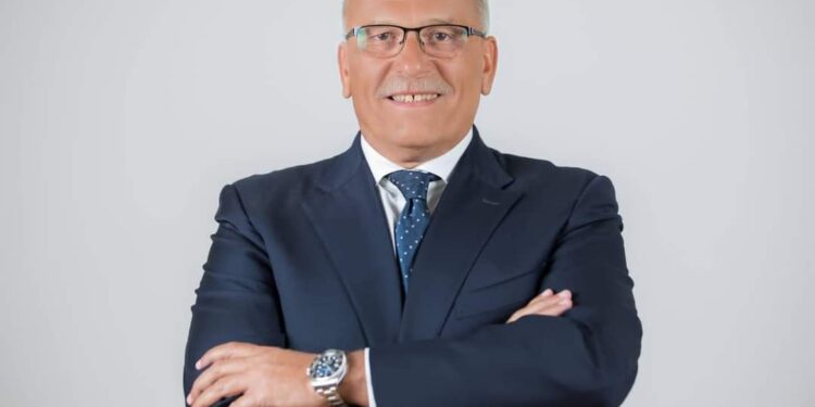 ارتفاع الدخل التشغيلي لقطاعي التمويل والتأمين بنسب سنوية33% و44% على التوالي