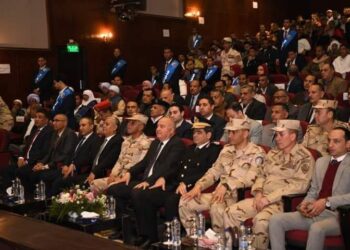 محافظ قنا يشهد إحتفالية “يوم الشهيد” وتكريم أسر الشهداء والمصابين