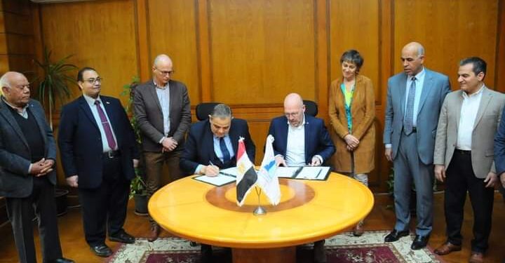 بالصور .. توقيع إتفاقية تعاون بين جامعة كفرالشيخ وجامعة ” Aeres university of applied science ” الهولندية