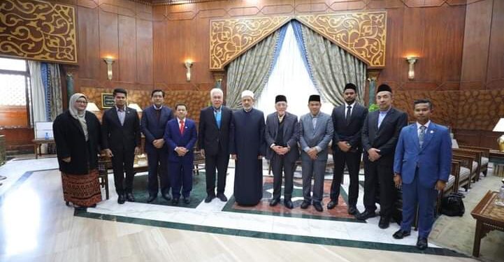 شيخ الأزهر يستقبل ولي عهد ولاية كلانتان الماليزية لبحث سبل تعزيز التعاون العلمي والدعوي