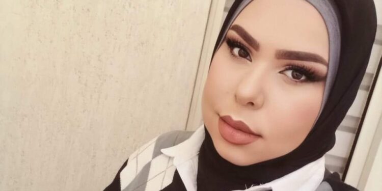 تجار في مرتبة النذالة