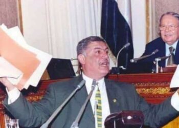 كلمة للصائدين في الماء العكر