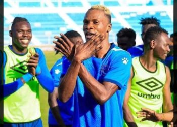 ليليبو يقود الهلال لفوز على القطن الكاميروني  ويشعل الصراع على القمة