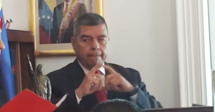 بالصور  .. كلمة السفير ويلمر أومار بارينتوس سفير فنزويلا البوليفارية بمناسبة الذكري العاشرة لوفاة القائد هوجو شافيز