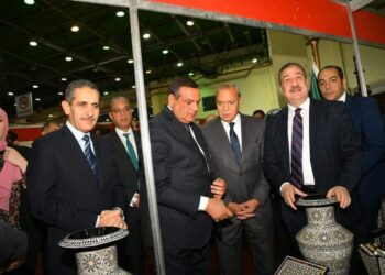 إقبال كبير على جناح الغربية بمعرض القاهرة الدولي 