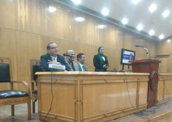 انطلاق أولى فعاليات نادى المناظرات القانونية بحقوق عين شمس