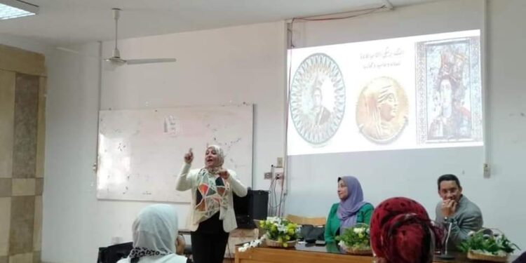 ندوة المرأة في الحضارة والتراث بآثار عين شمس