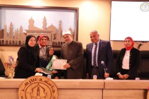 رئيس جامعة الأزهر: المرأة لها فضل عظيم في القرآن الكريم والسنة النبوية