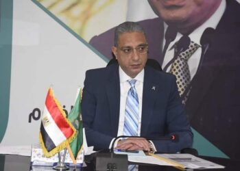 محافظ الفيوم يتابع نتائج المرحلة الأولى من مشروع رصد التركيب المحصولي المتكامل بالمحافظة