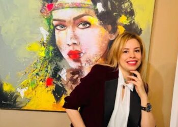 في اليوم العالمي للمرأة..المرأة بالوان الفنانة التشكيلية سناء هيشري