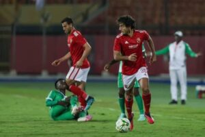 الأهلي «غزَلَ» القطن..