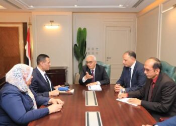 وزير التربية والتعليم يستعرض آليات العمل خلال الفترة المقبلة