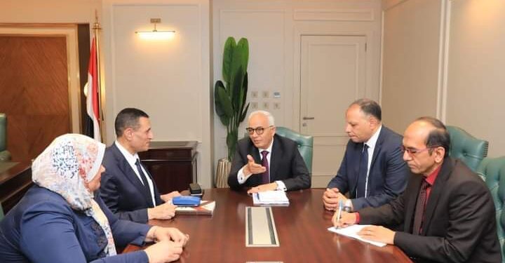 وزير التربية والتعليم يستعرض آليات العمل خلال الفترة المقبلة