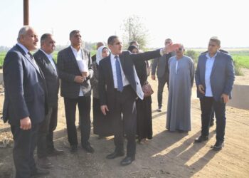 جولة صباحية لمحافظ الغربية لتفقد أعمال التطوير بقطور
