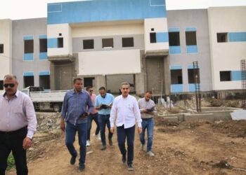 المحافظ يتفقد مشروعات حياة كريمة في أربع قرى بطنطا