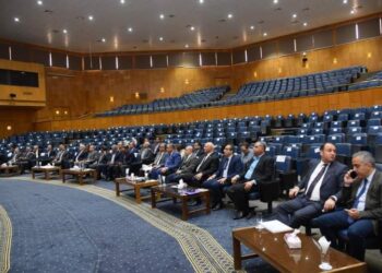 رئيس جامعة طنطا يشارك بالاجتماع الدوري