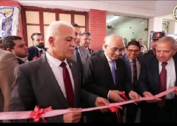 بالصور وزير التربية والتعليم يفتتح المعرض السنوي للتعليم الفني