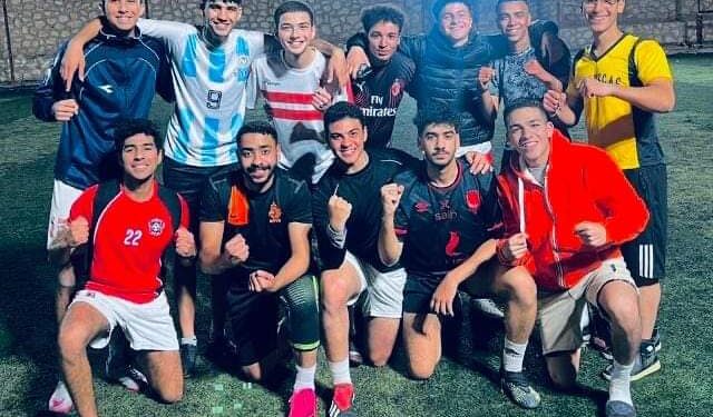 الساحرة المستديرة