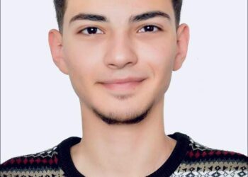 أدومها وإن قل 