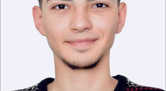 أدومها وإن قل 