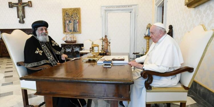 اجتماع ثنائي لقداسة البابا تواضروس وبابا الڤاتيكان