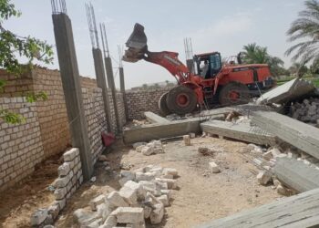 إزالة 8 حالات تعد علي أراضي أملاك دولة بملوي المنيا