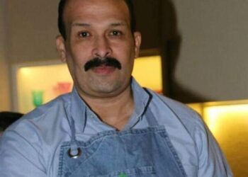 أفخاذ الدجاج المشوية بالليمون