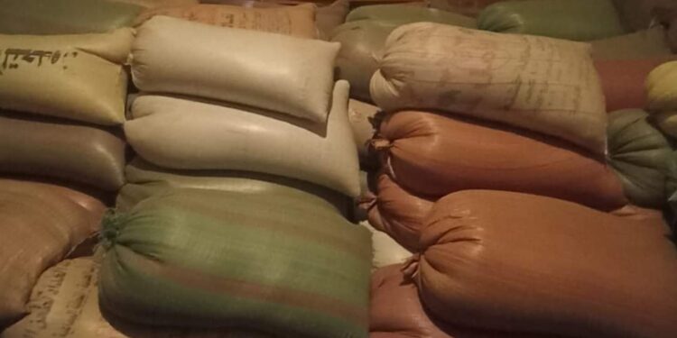 ضبط مخزن قمح بمركز الغنايم محافظة أسيوط