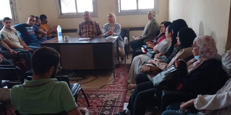 مدير صحة ابشواى يجتمع بأطباء الأسنان لمناقشة “تطوير الأداء”.