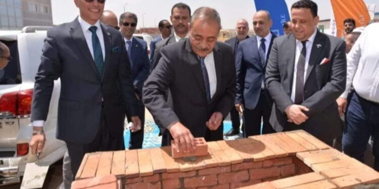 محافظ الإسماعيلية يضع حجر الأساس للتوسعات الجديدة