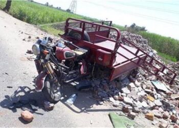 إصابة 9 أشخاص بحادث إنقلاب سيارة وتروسكيل بالبحيرة